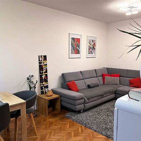 Mm Split Apartment - 5 Min By Car To The Beach & City Center - Free Public Parking Exterior photo